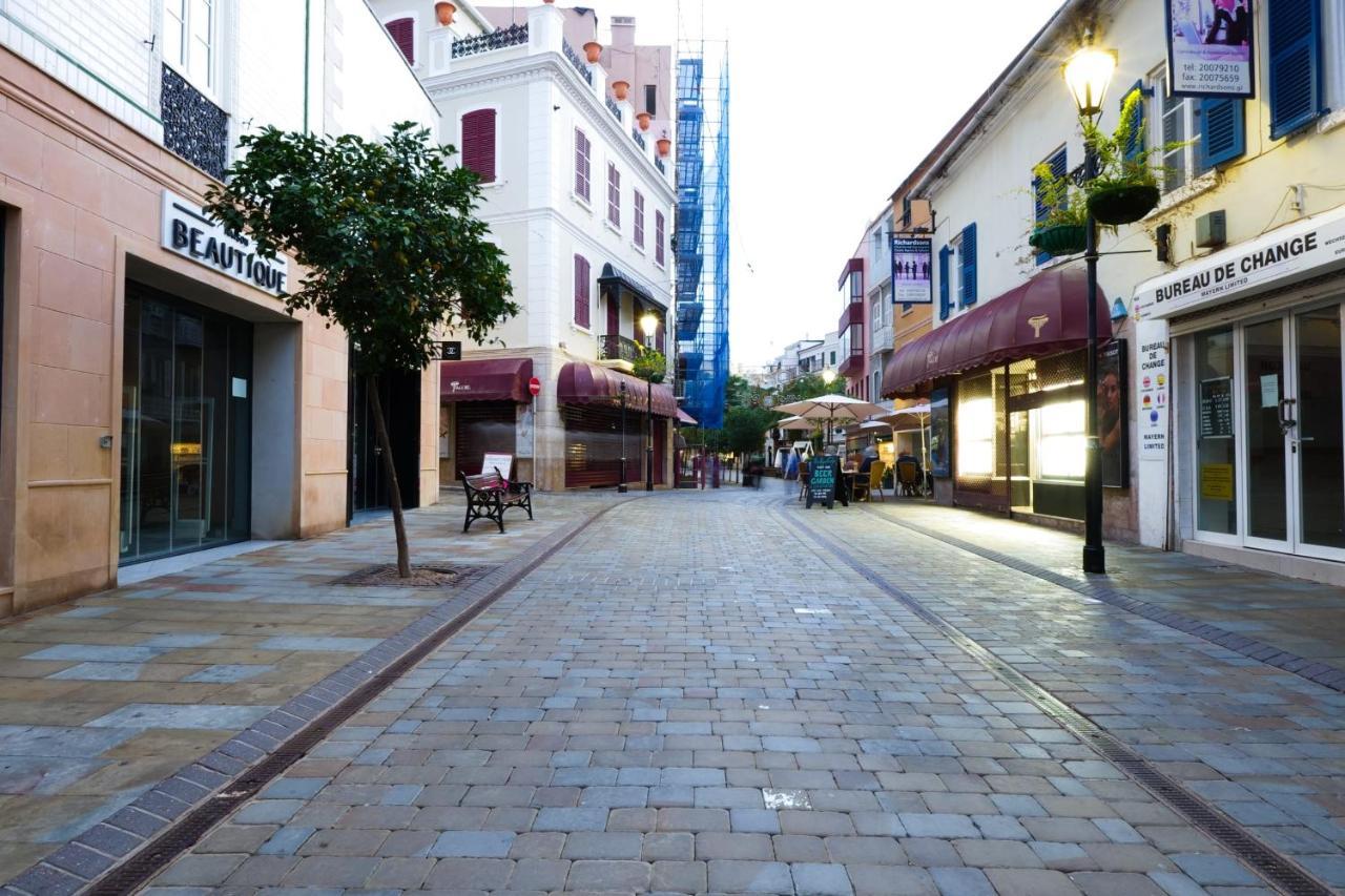 Gibraltar Nest 4-Hosted By Sweetstay Exterior photo